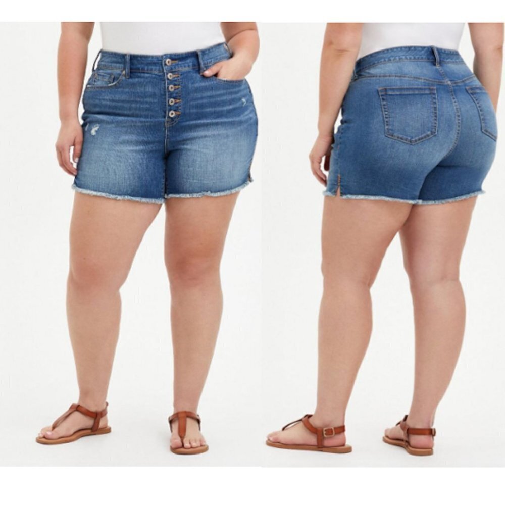 TORRID 5 Inch Vintage Stretch High Rise Denim Shorts Button Fly Distressed 26